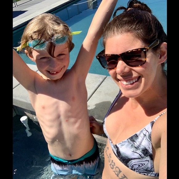 Meet your Posher, Kristin - Picture 3 of 7